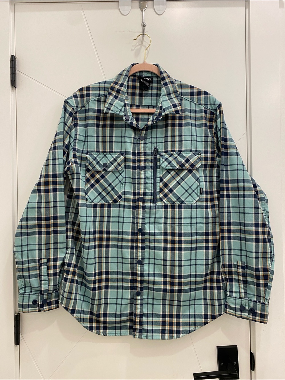 Burton Mint Plaid Flannel Shacket Jacket Men’s Size Medium or Women’s XL Unisex